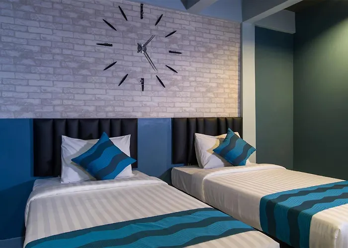 Amity Poshtel