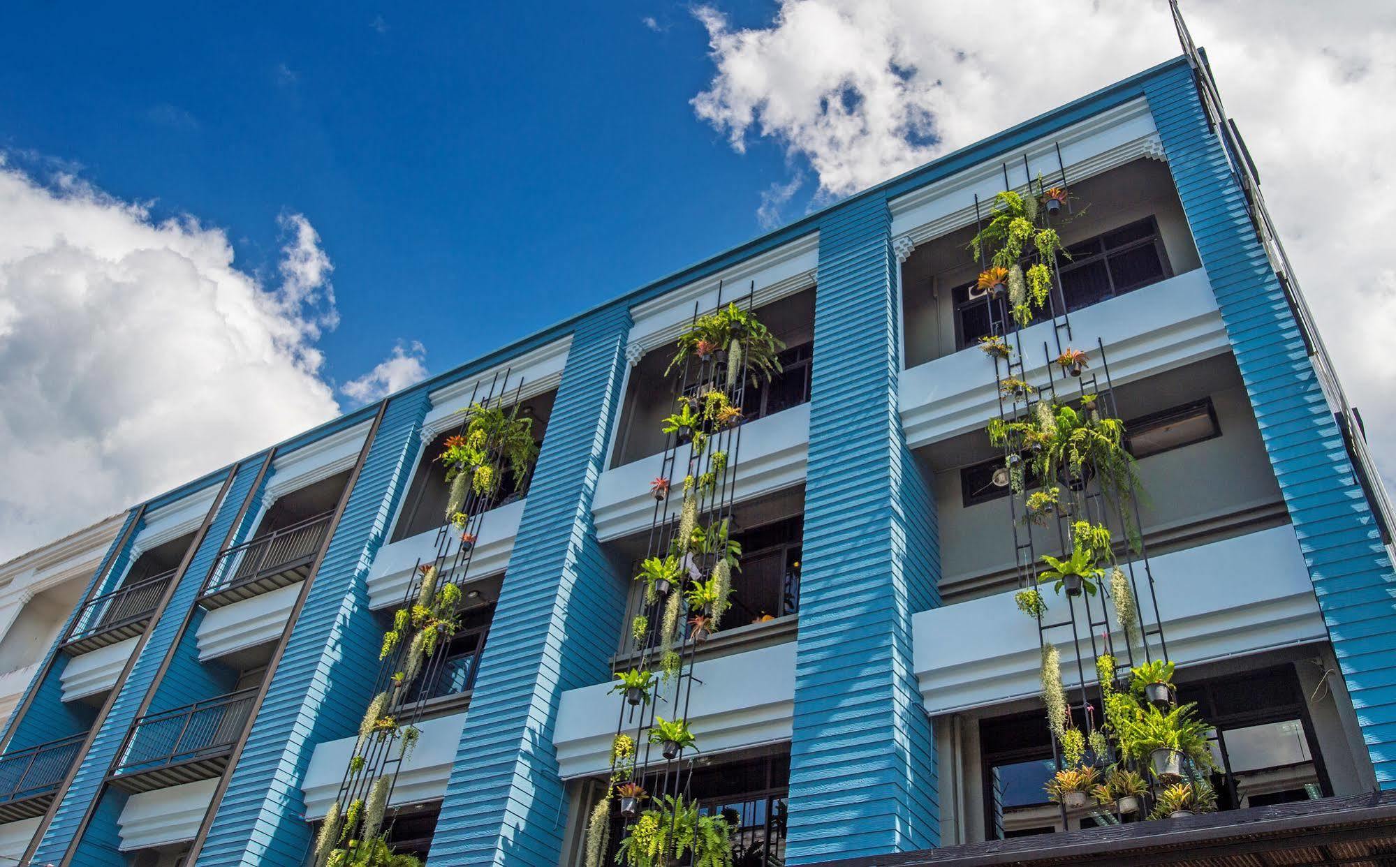 Amity Poshtel Krabi