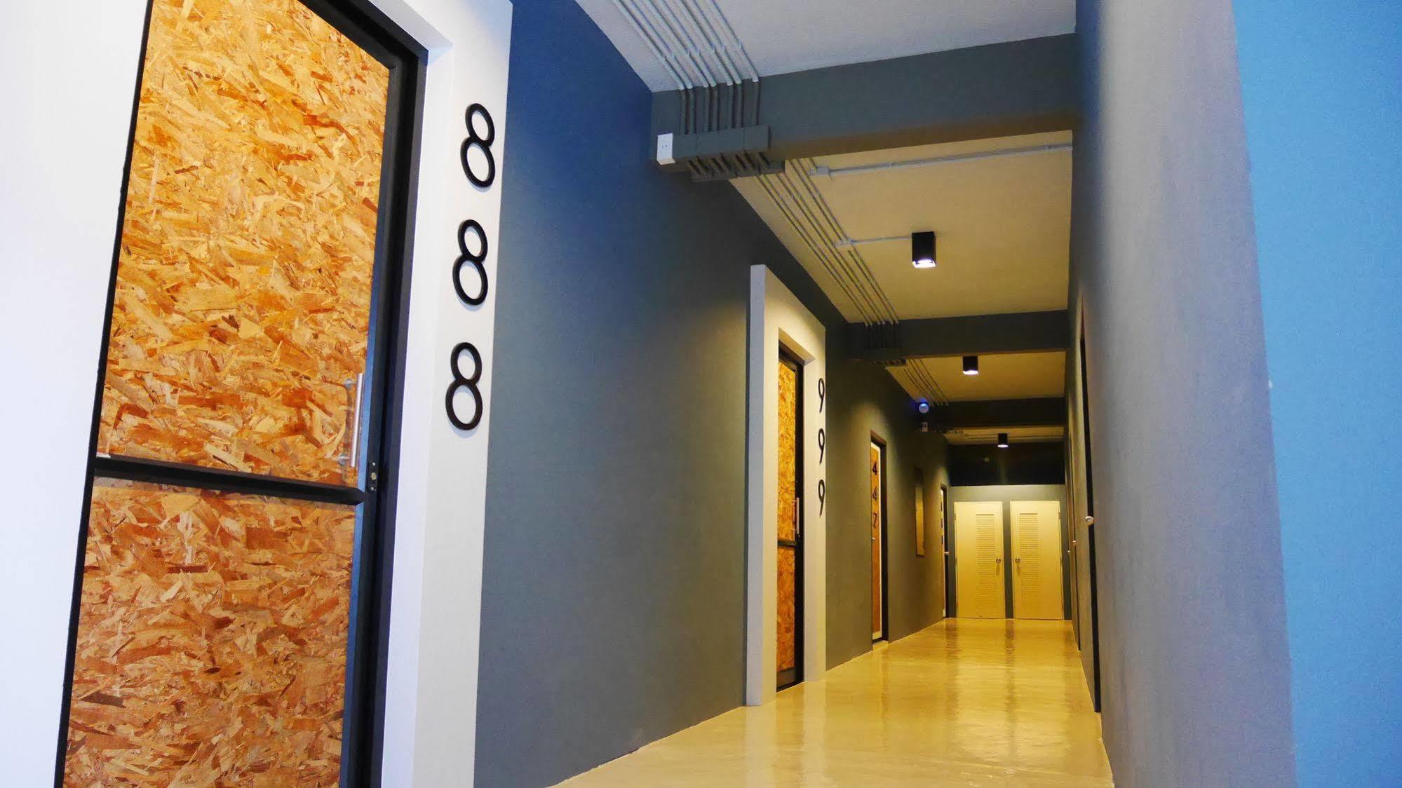 Amity Poshtel * Krabi